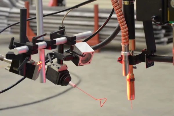 In an industry where efficiency and quality are the top priorities. PROMOTECH INDIA provides the solution you need with its advanced welding technology. Our dedication to innovating the welding process guarantees you the proper equipment to stay ahead in the market and provide the best results. If you're prepared to reduce welding defects and increase the efficiency of your processes, look at the Joint Tracking System (JTS) by PROMOTECH INDIA. Let's welcome the future of welding technology together! Joint Tracking System (JTS) by PROMOTECH INDIA